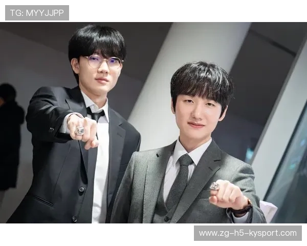 电竞选手转型教练,助力培养下一代电竞明星,电竞职业选手训练视频