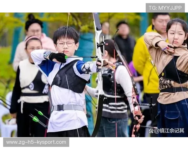 射箭俱乐部推动青少年比赛奖励与激励政策体系，青少年射箭培训