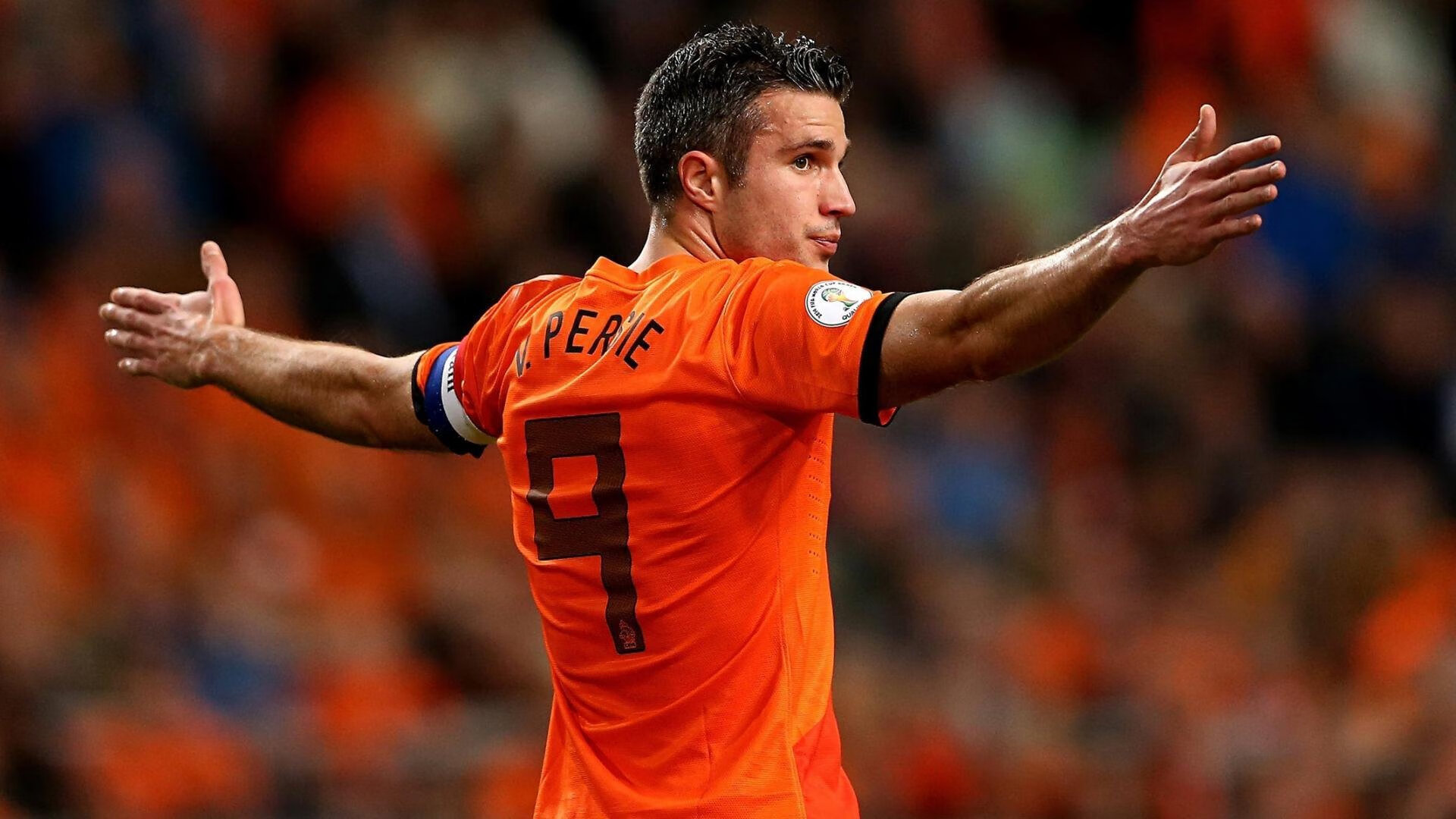 俱乐部财务透明度报告提升投资者与球迷信任度,俱乐部收益情况