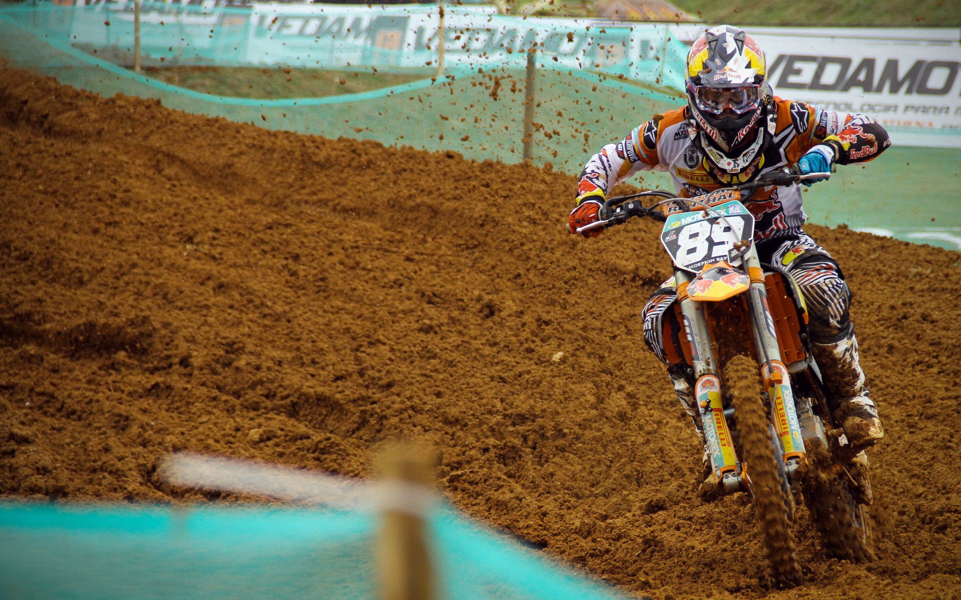 卡拉格直言帕利尼亚能力不足，热刺中场问题亟待解决，曝热刺本周将官宣帕拉蒂奇加盟 担任球队足球总监